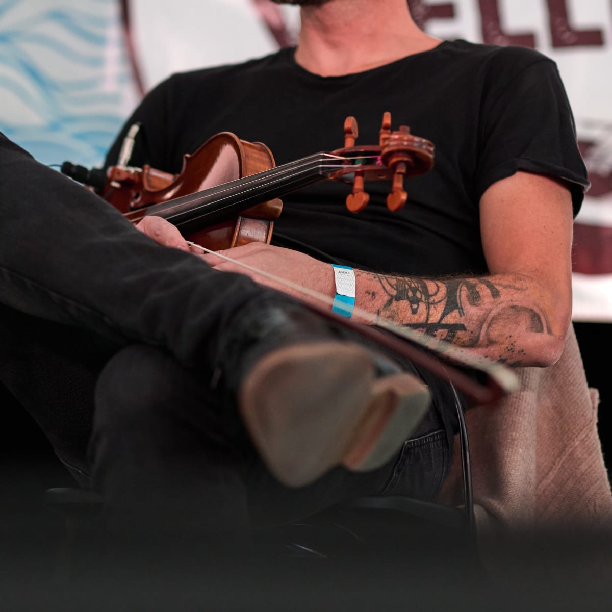 Musicien avec son instrument