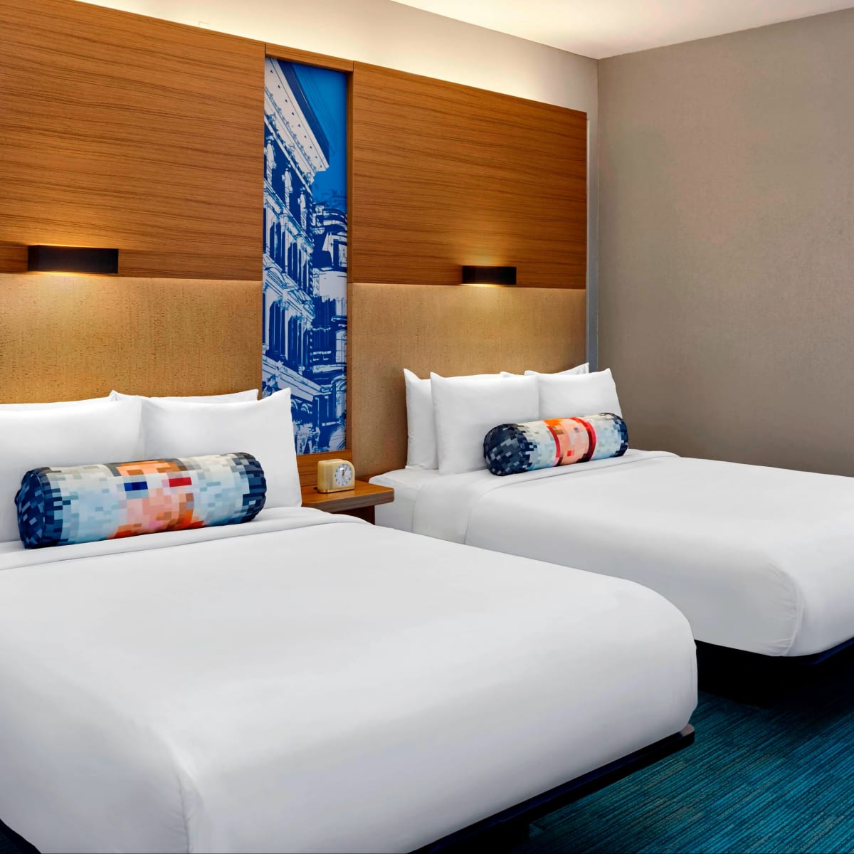 Aloft Montréal Airport - Chambre avec deux lits