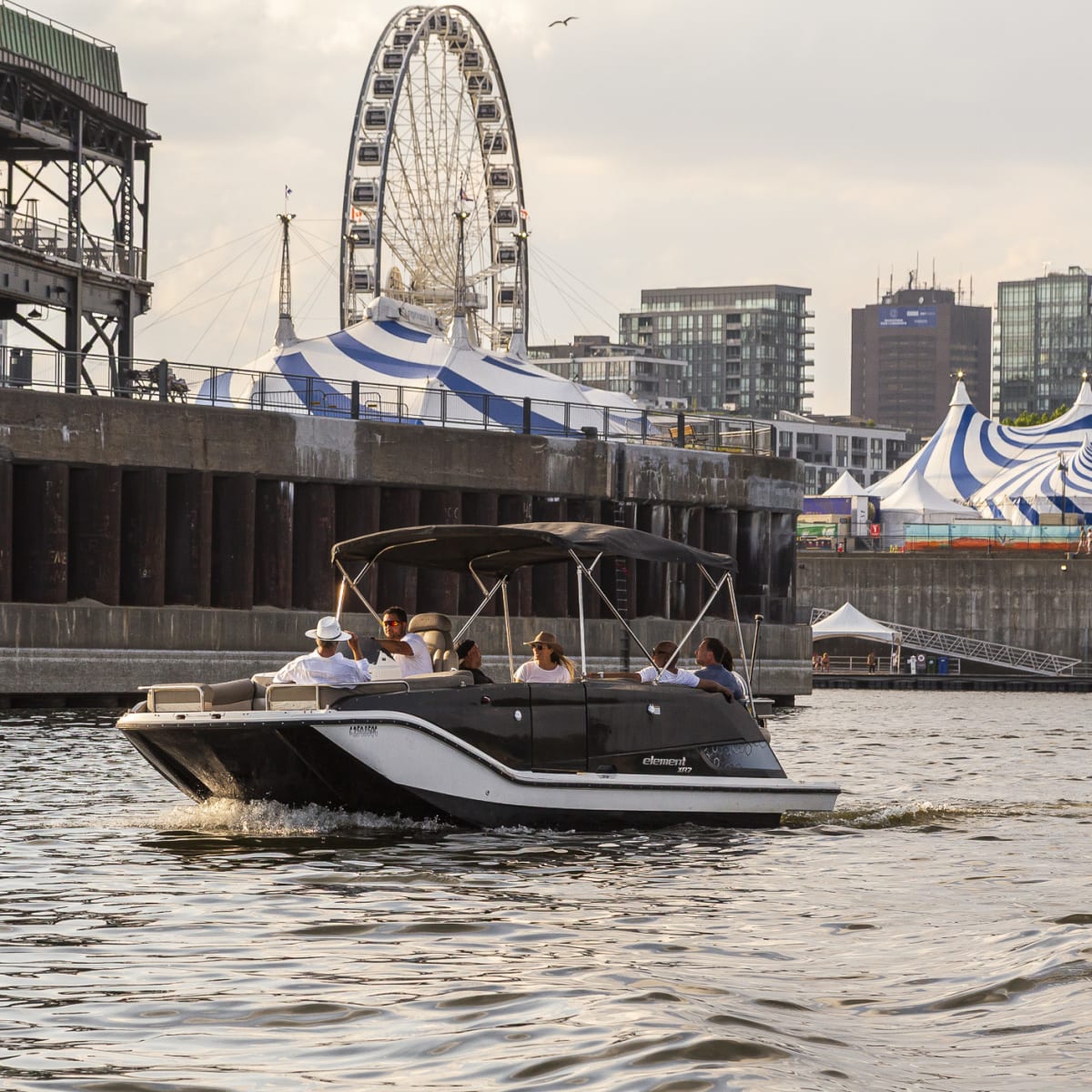Bateau d'Aventures Wet Set MTL.
