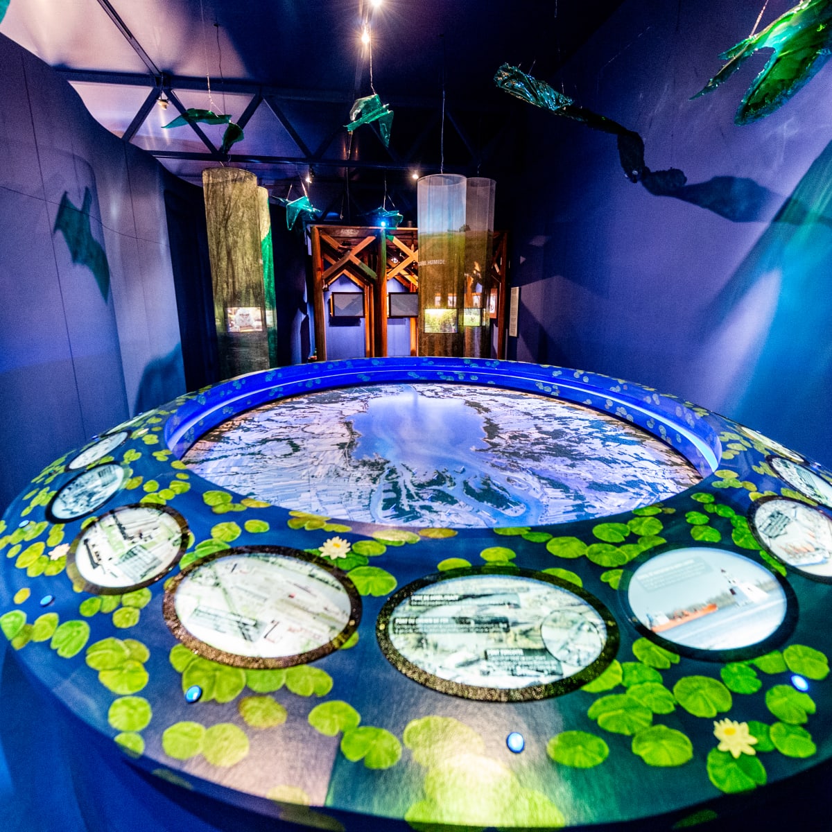 Exposition au Biophare.