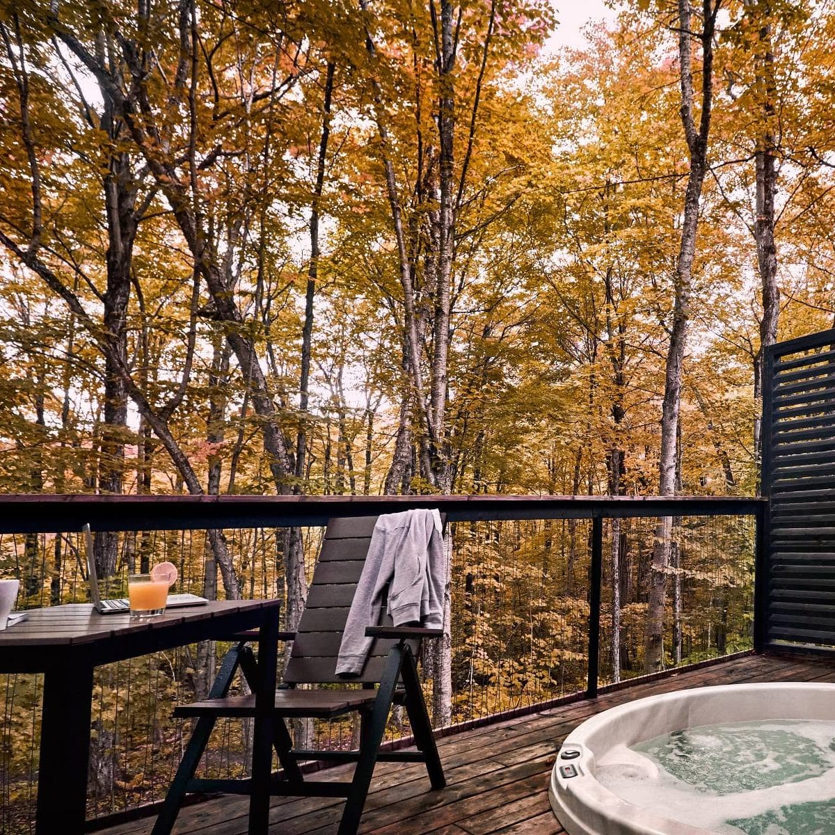 Les chalets de cabin Sutton en automne.