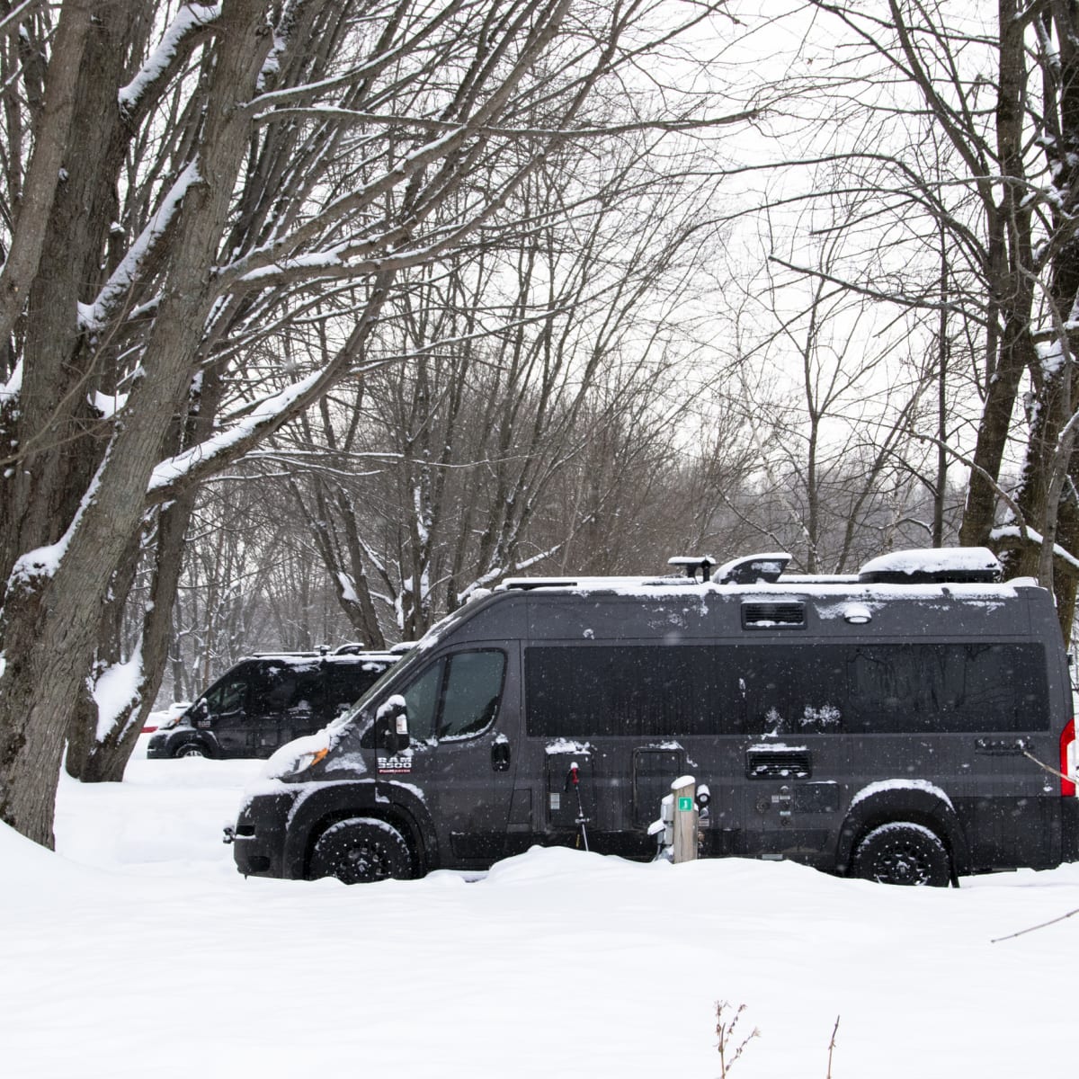 Vanlife en camping d'hiver au Québec.