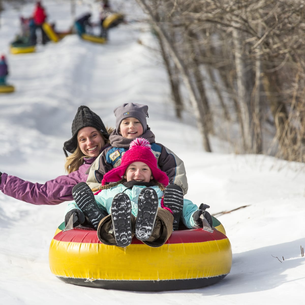 Jouvence - Glissade sur tubes en famille