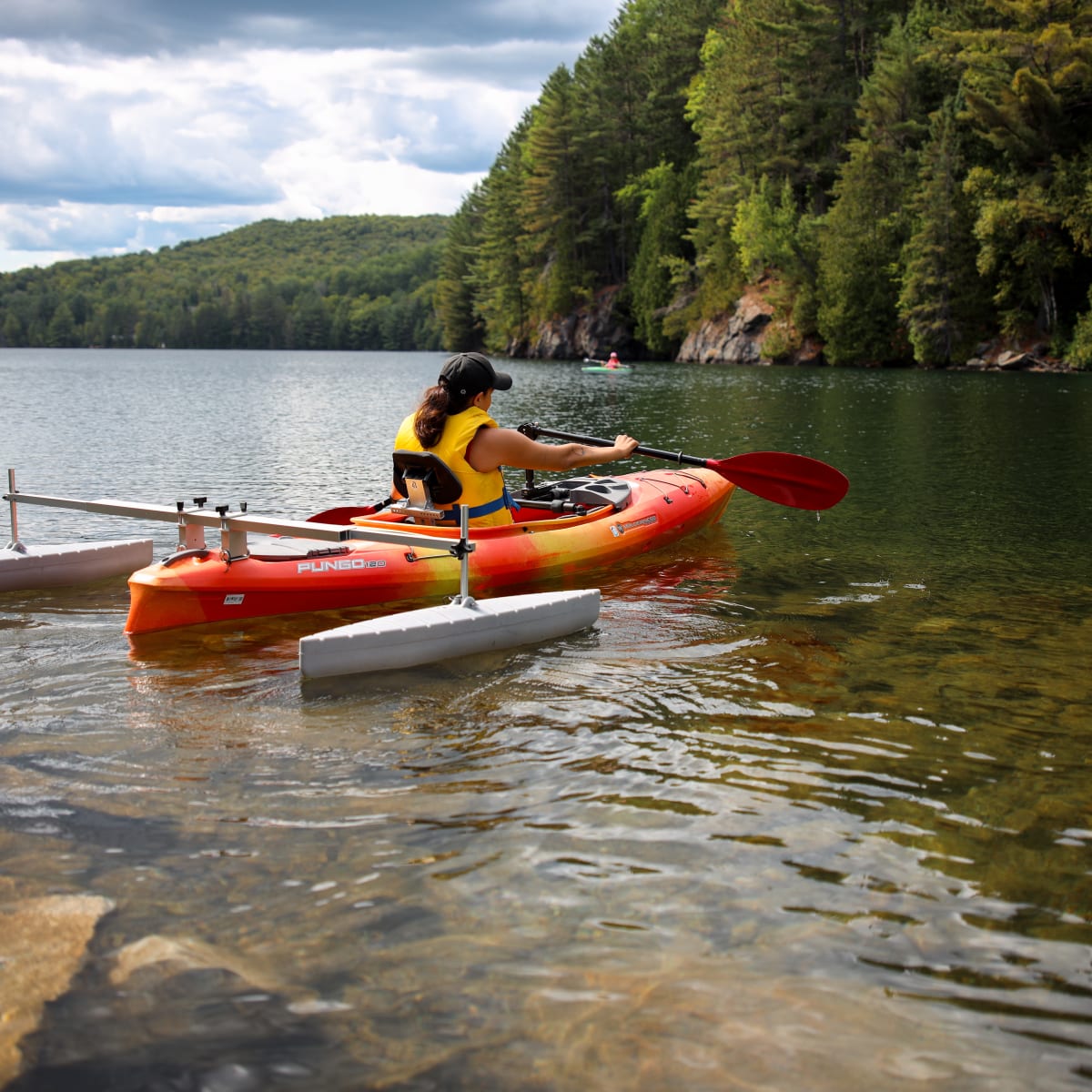 Kayak sur un lac.