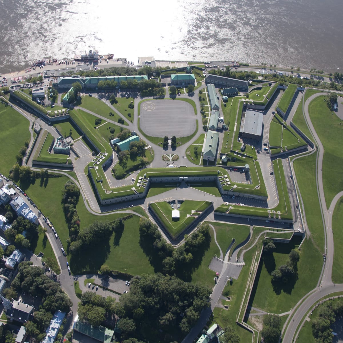 Vue aérienne - Citadelle de Québec - Musée Royal 22e Régiment.