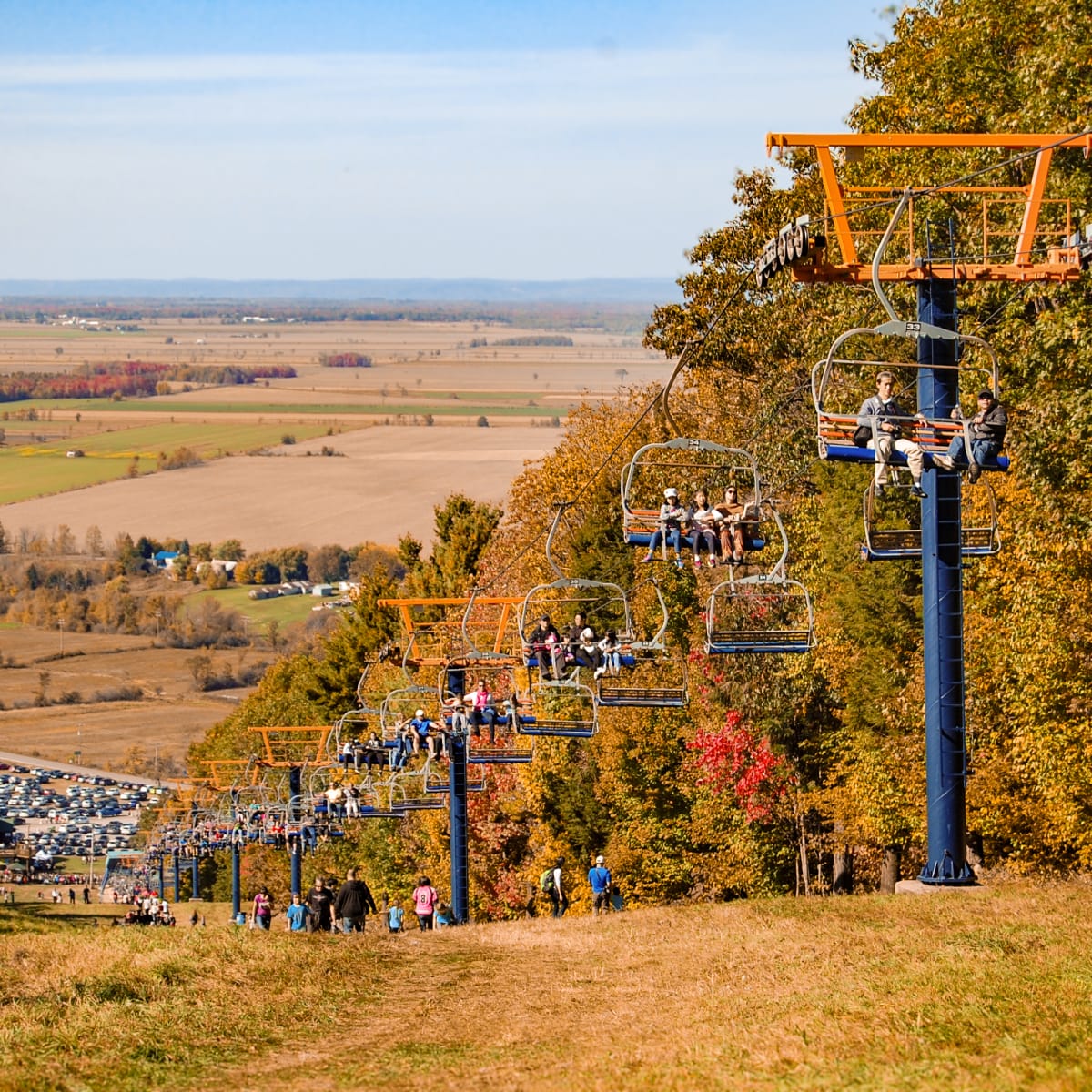 Remonte-pente du Mont-Rigaud en automne