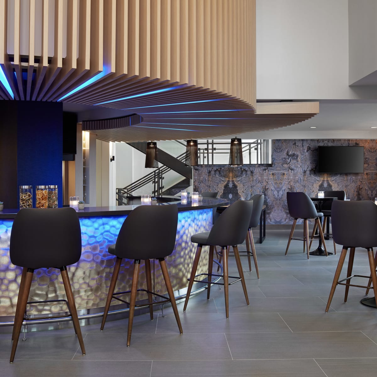 Bar et tables