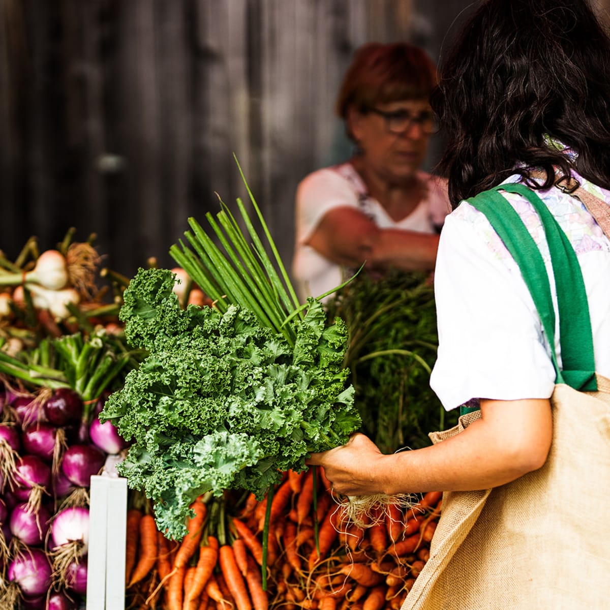 Marché à l'Espace Hors Champ.