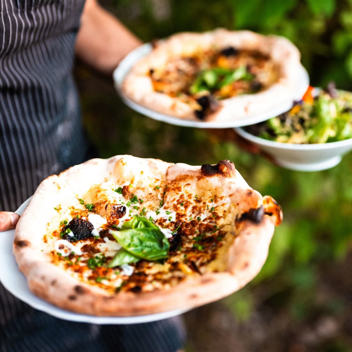 Pizza à l'Espace Hors Champ.