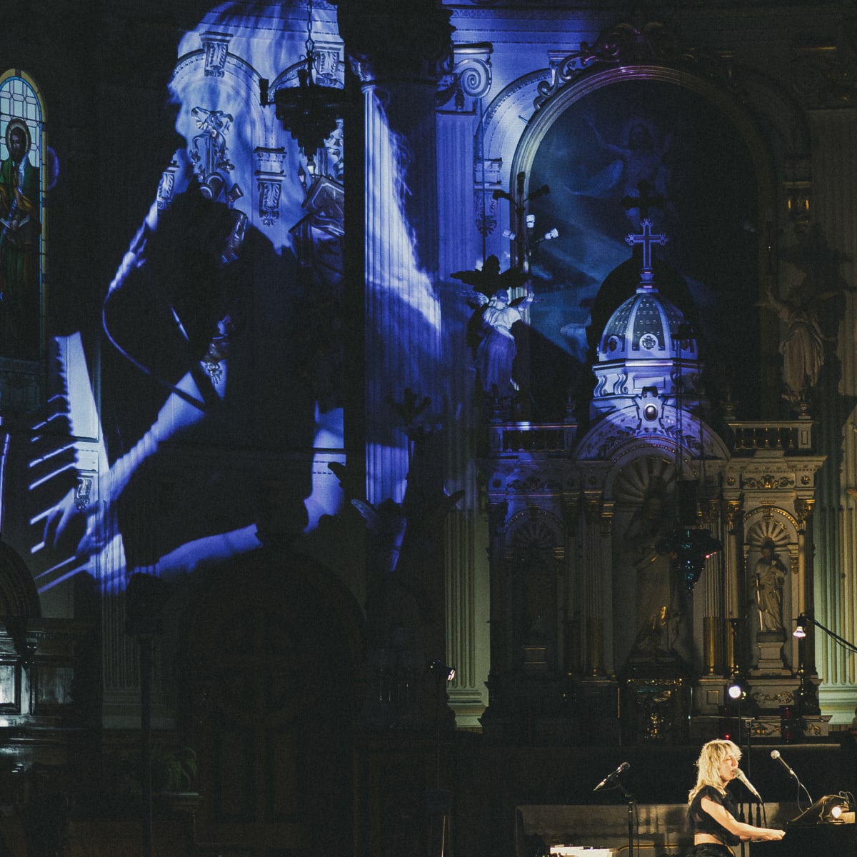 Spectacle dans une église.