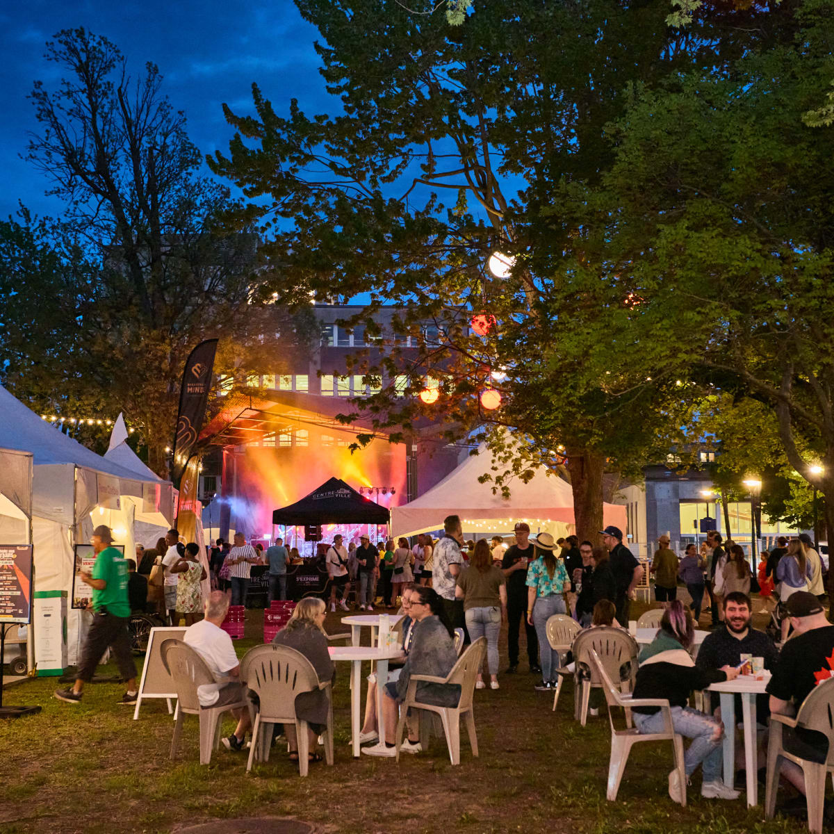 Terrasse au Festival Bouffe, Bière & Boisson.