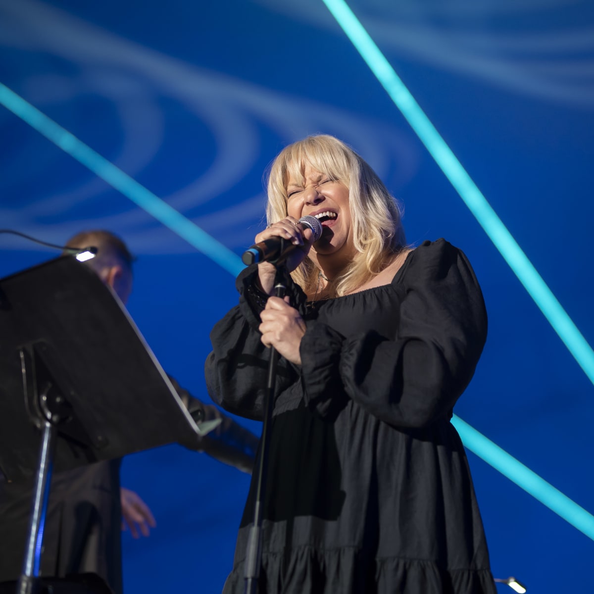 Rock singer for the Festival Classica
