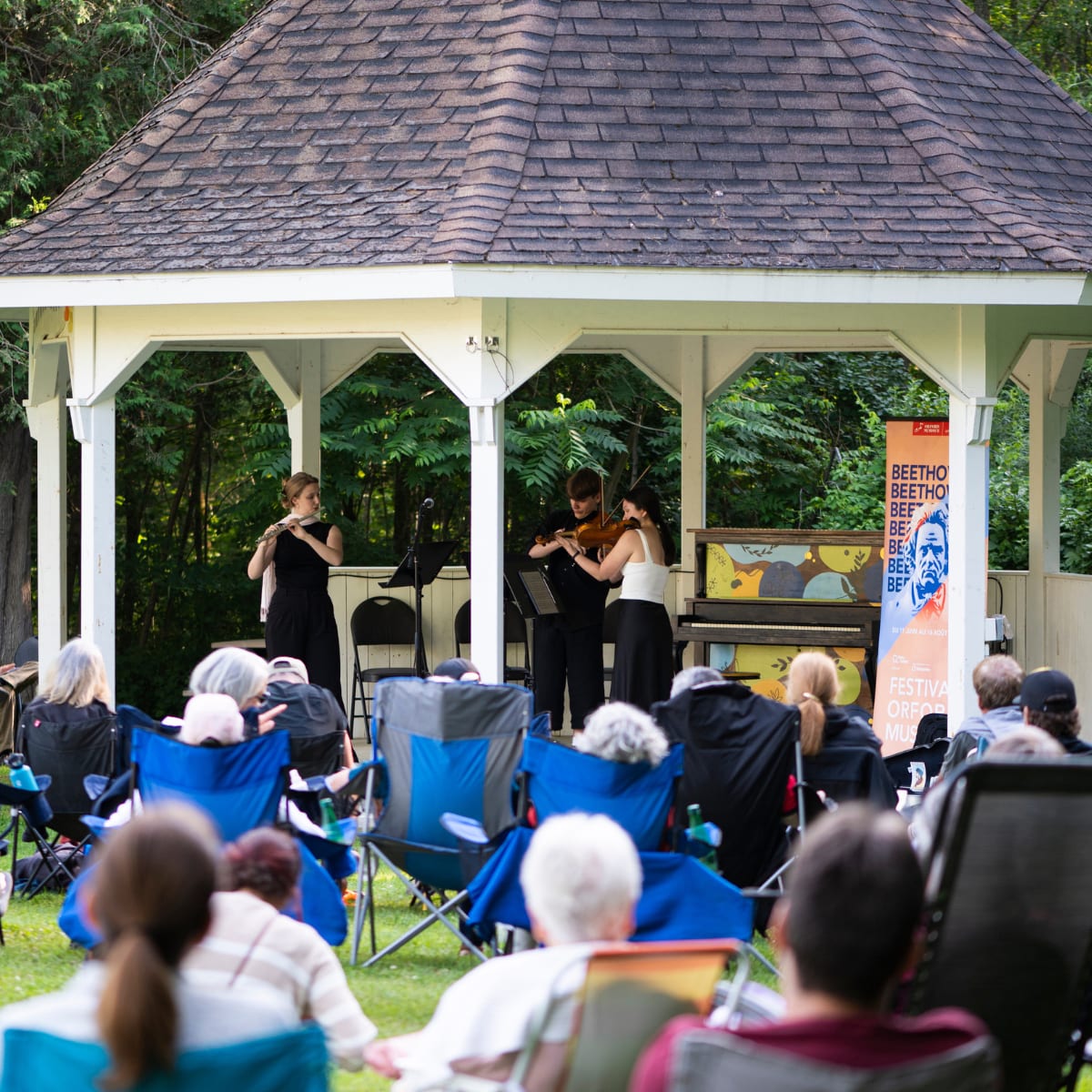 Performance extérieure au Festival Orford Musique.
