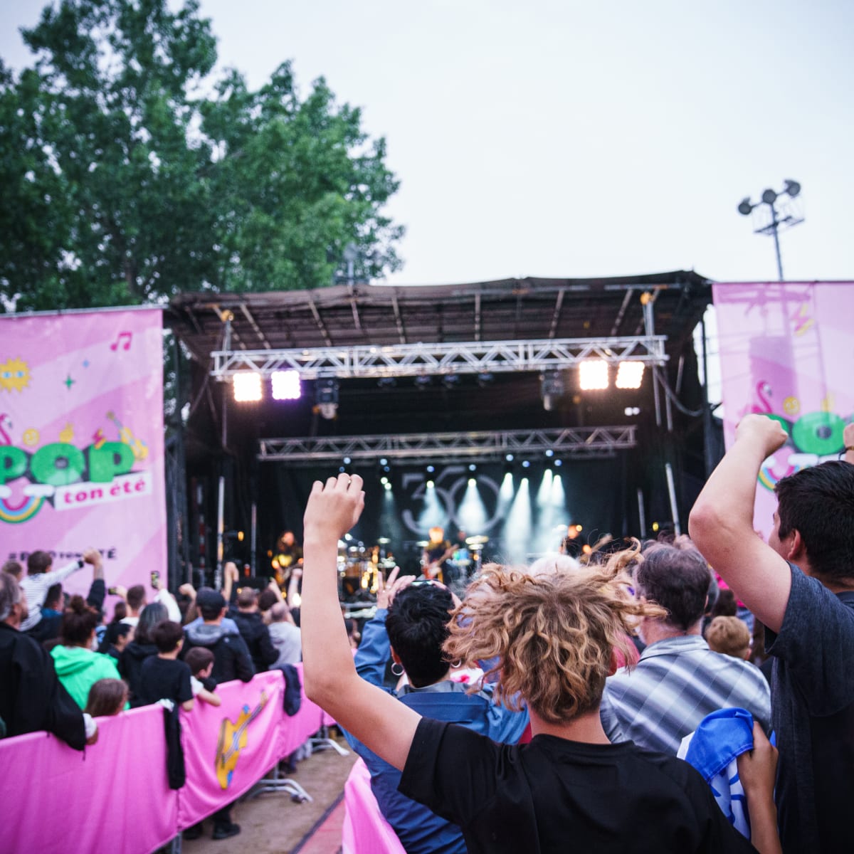 Une foule en délire au Festival POP ton été