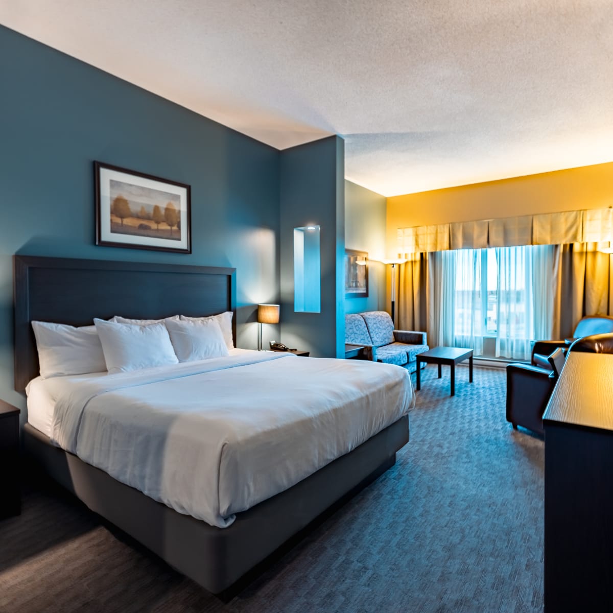 Room at the Quality Inn & Suites Victoriaville