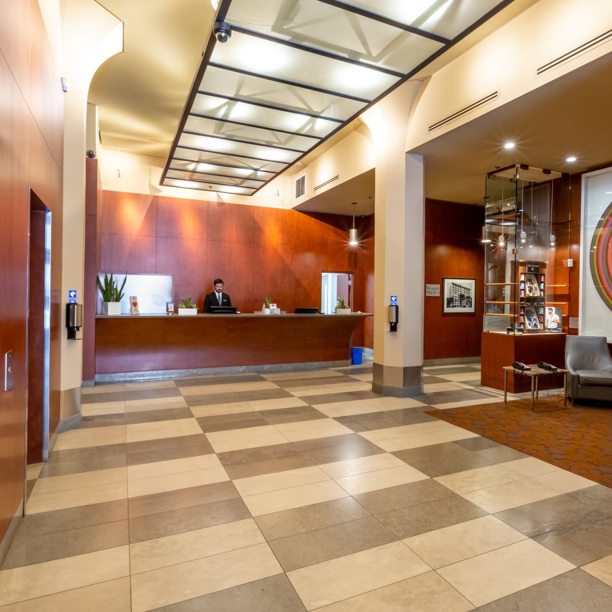 Le Square Phillips Hôtel & Suites - Réception