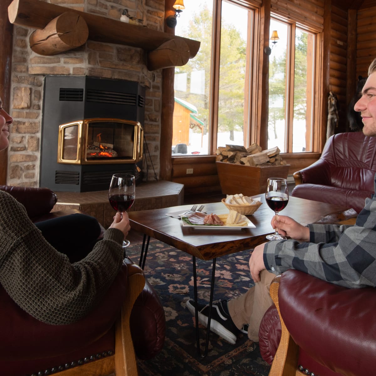 Laurentian Outfitter - The outdoor outfitter!
