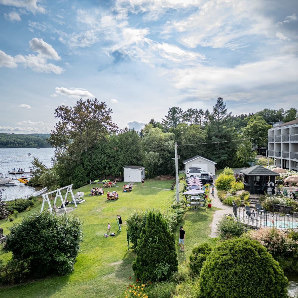The waterfront at Manoir Lac-Etchemin.