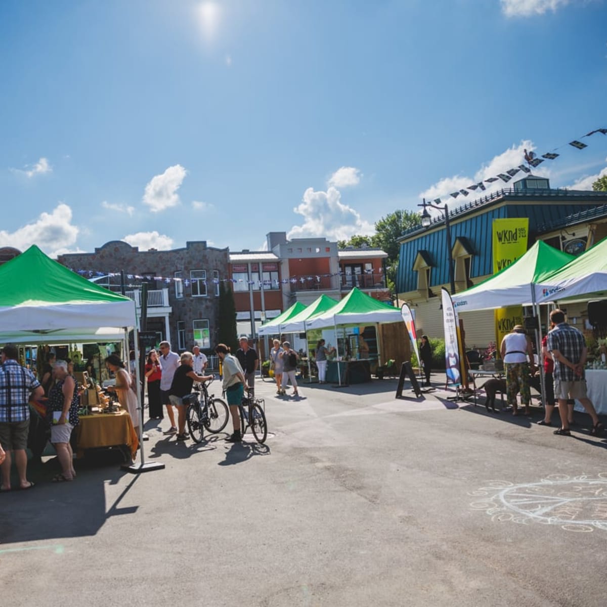 Overview of the marché public moulinois