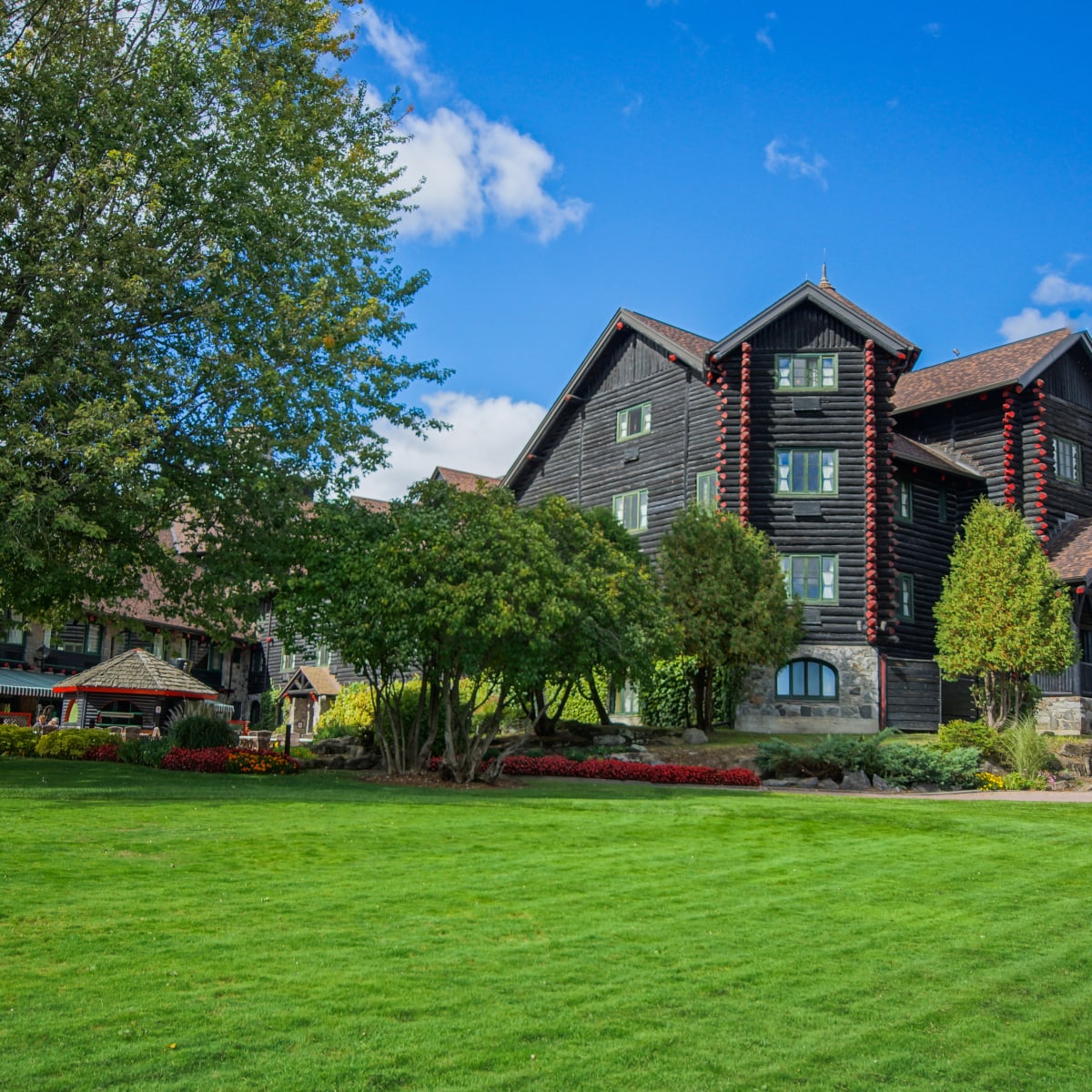 Cet été, gâtez-vous en séjournant dans les hôtels Fairmont du Québec - Fairmont Le Château Montebello