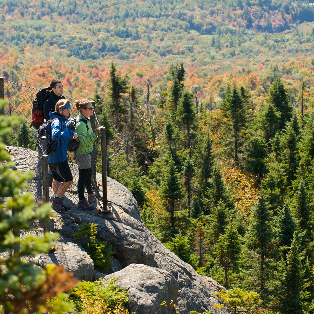 Where to go to see beautiful fall foliage in Quebec