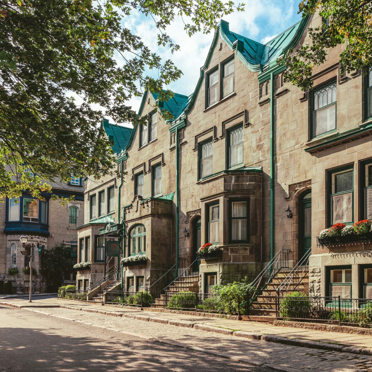The 8 best dog-friendly hotels for summer vacations in Quebec - Hôtel Château Bellevue (Québec)