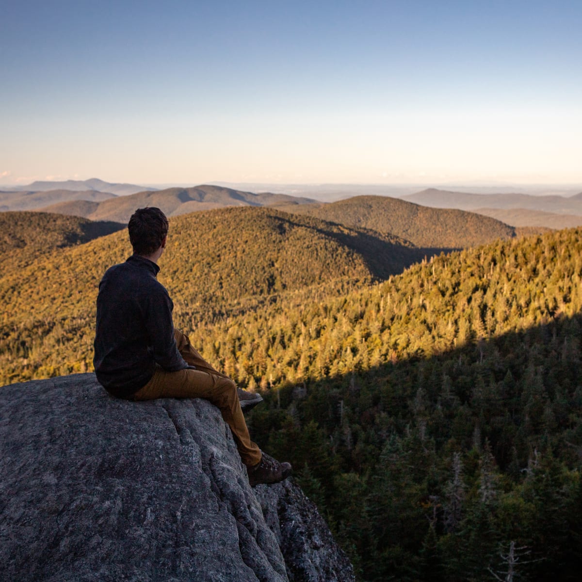 Brome-Missisquoi: one region, a thousand things to do - View from the summit during a hike in Sutton