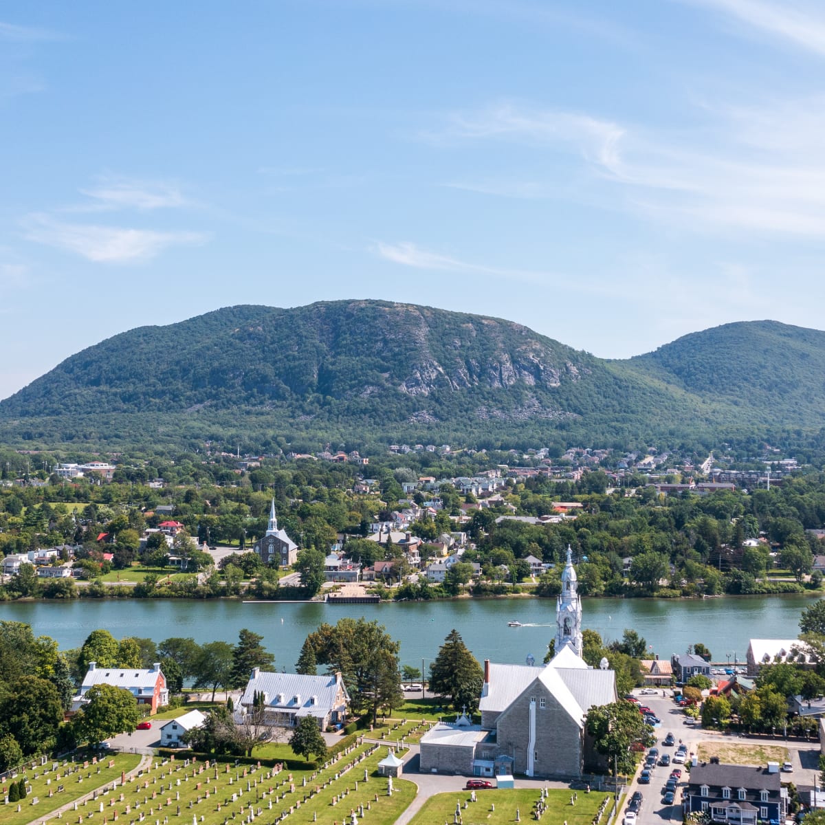 Montérégie, a world of discovery! - Aerial view, Old Beloeil