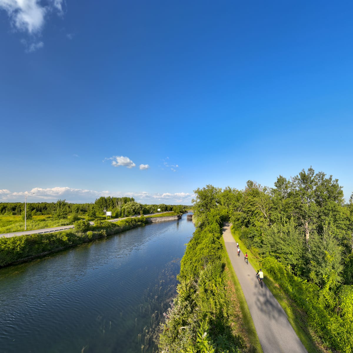 Montérégie, a world of discovery! - Soulanges bike path