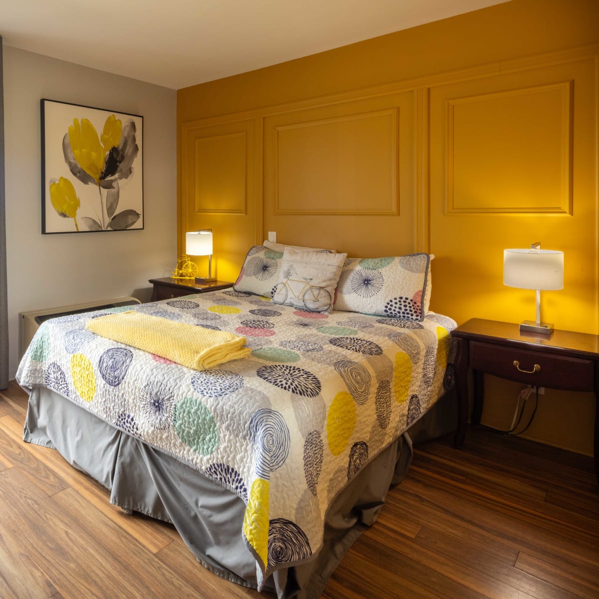 Room at Motel Le Point de Vue.