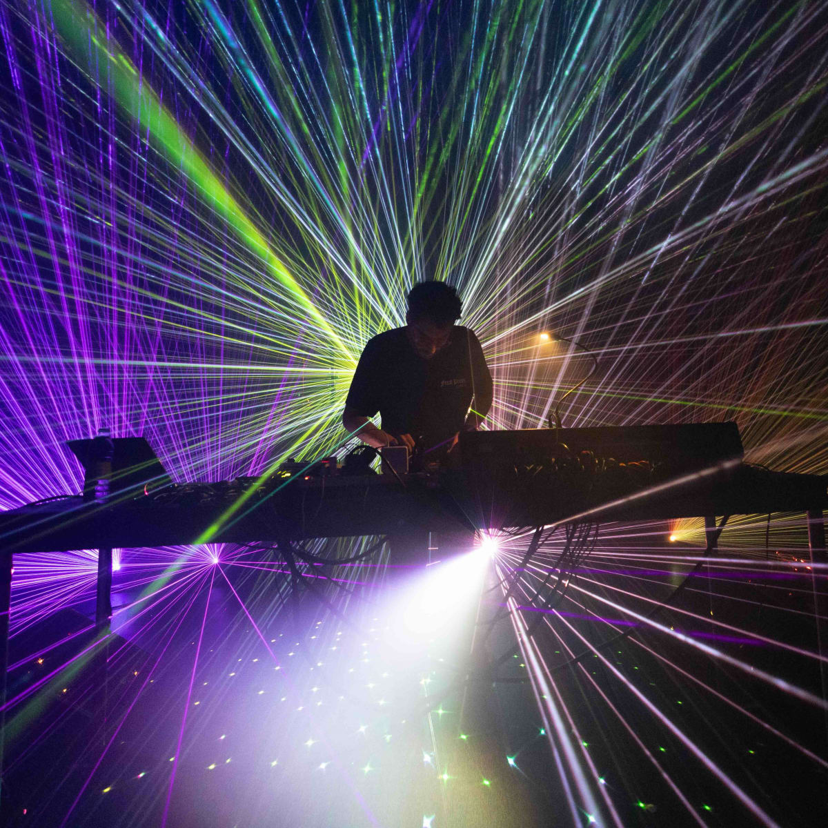 MUTEK - Performance d'un DJ