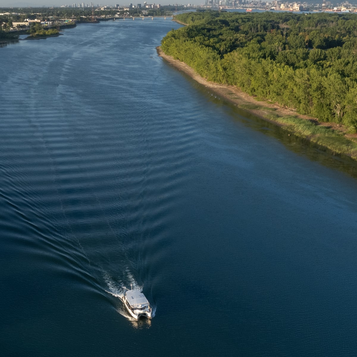 bateau de croisière.