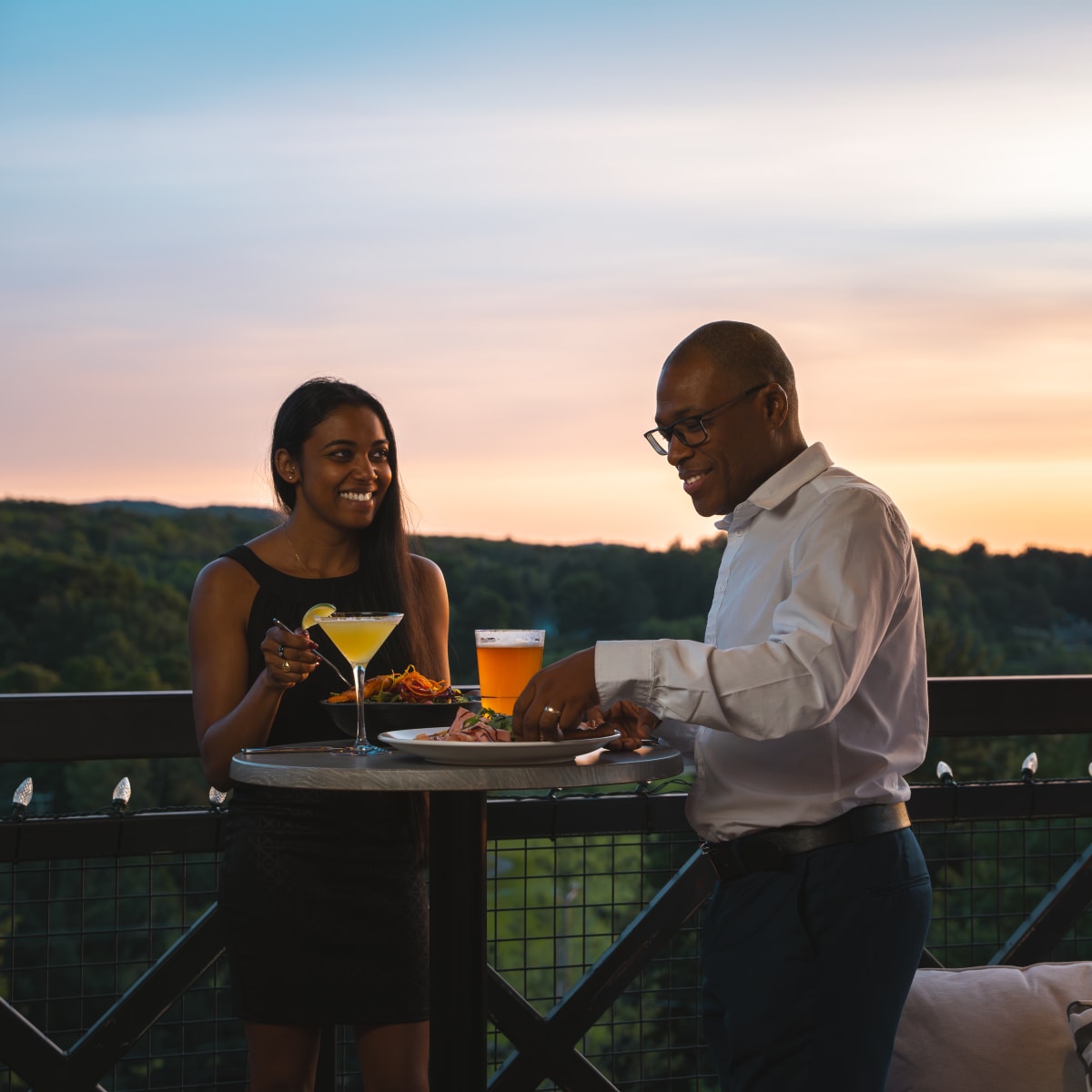 Hôtel Château-Bromont : apéro sur la terrasse