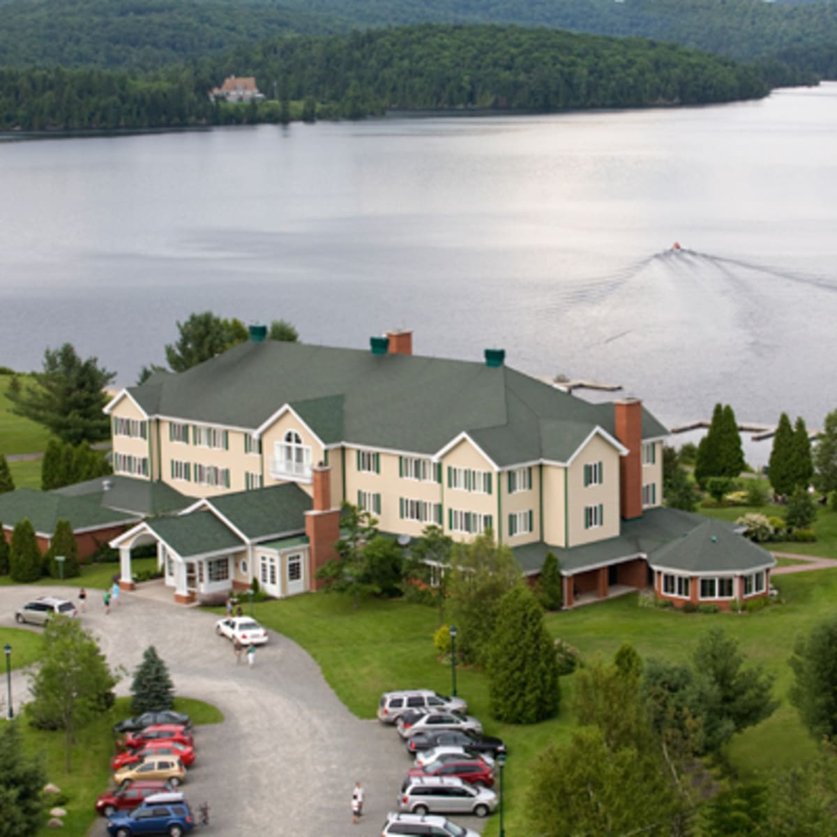 auberge_lac_a_leau_claire_2