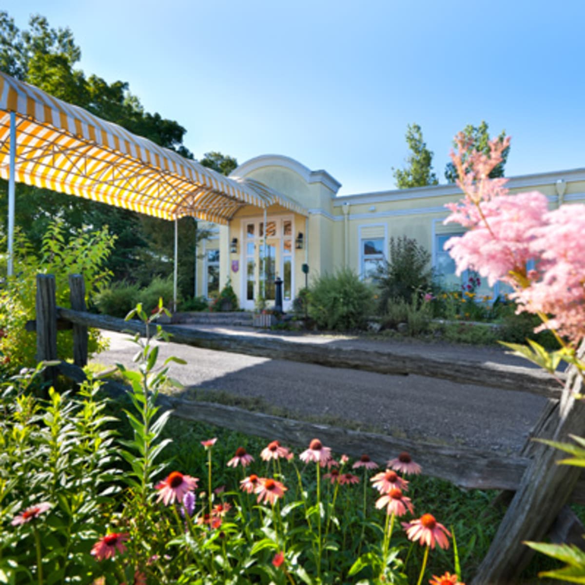 auberge_west_brome_1