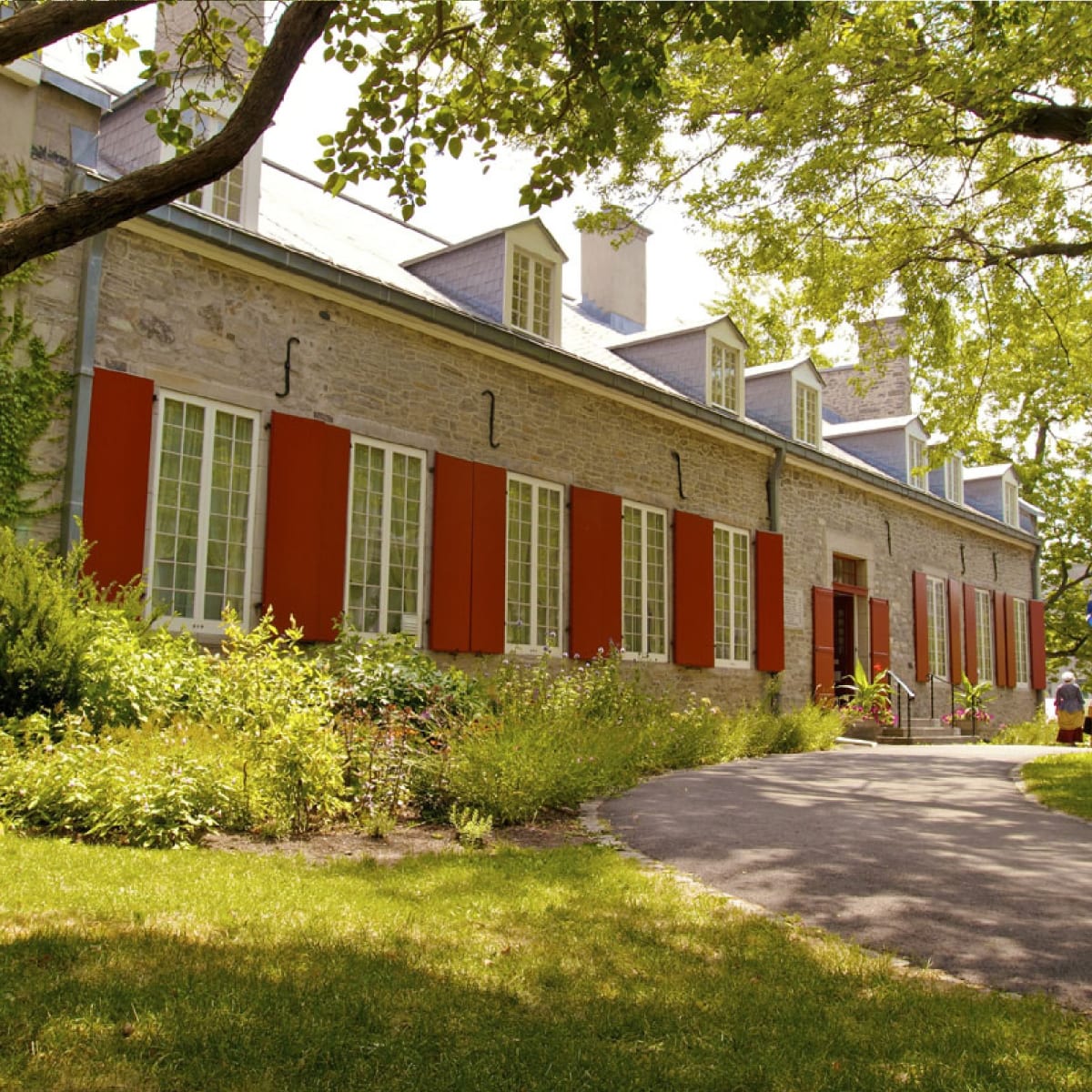 chateau_ramezay__musee_et_site_historique_de_montreal_3