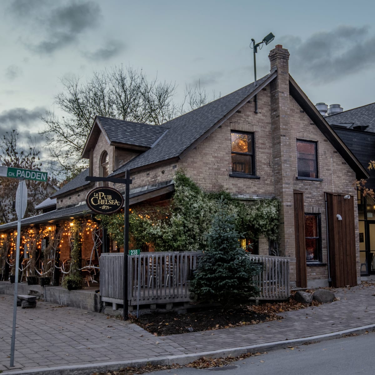 chelsea_pub_4