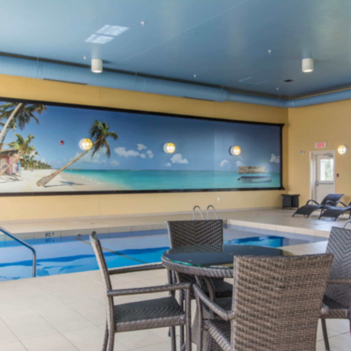 comfort_inn__suites_rive_sud_quebec_saint_nicolas_3