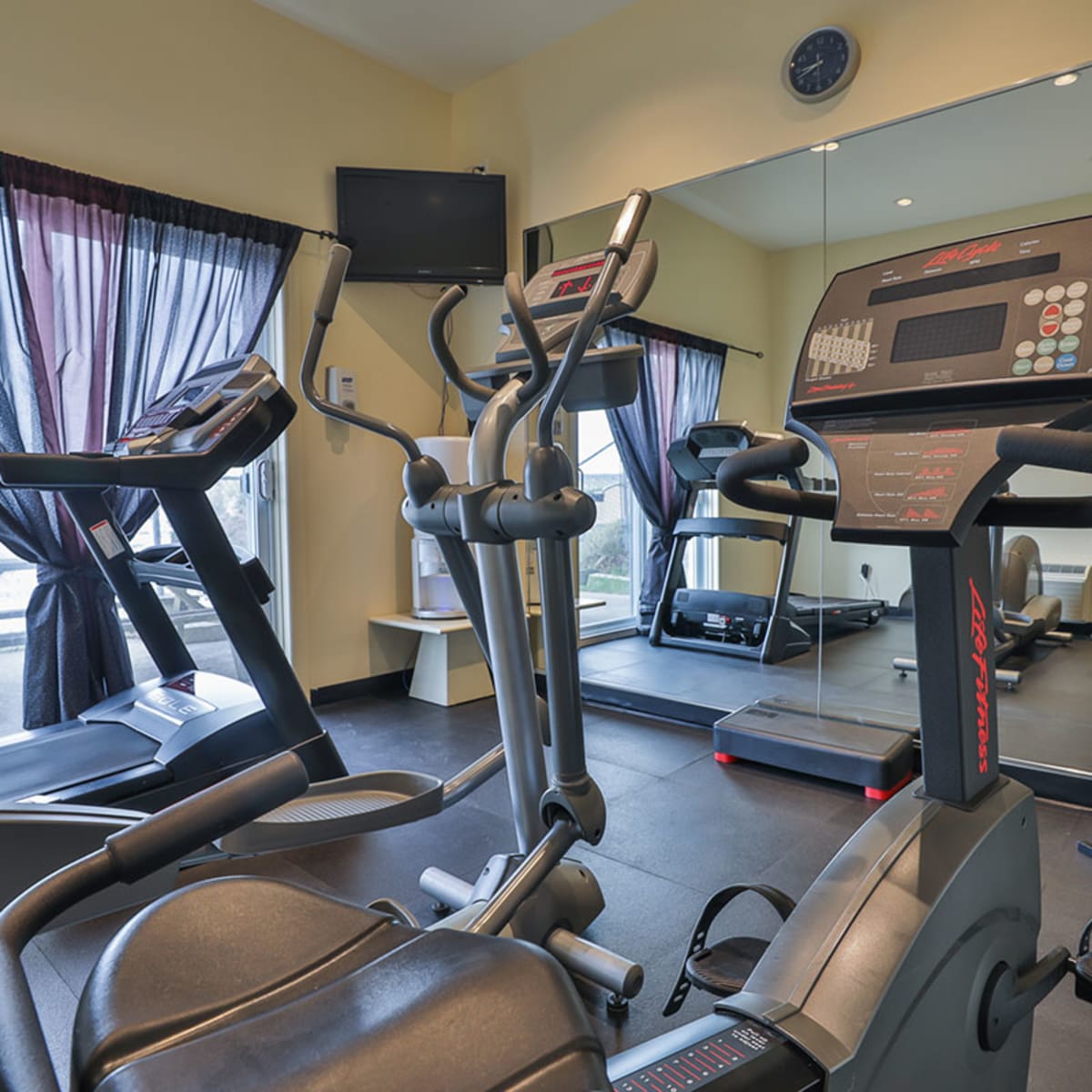 comfort_inn__suites_st_jerome_16