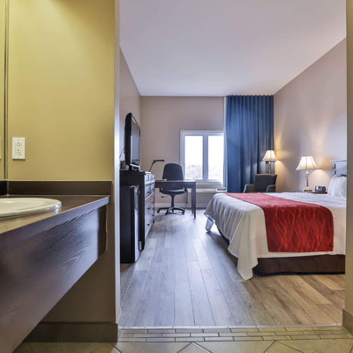 comfort_inn__suites_st_jerome_9