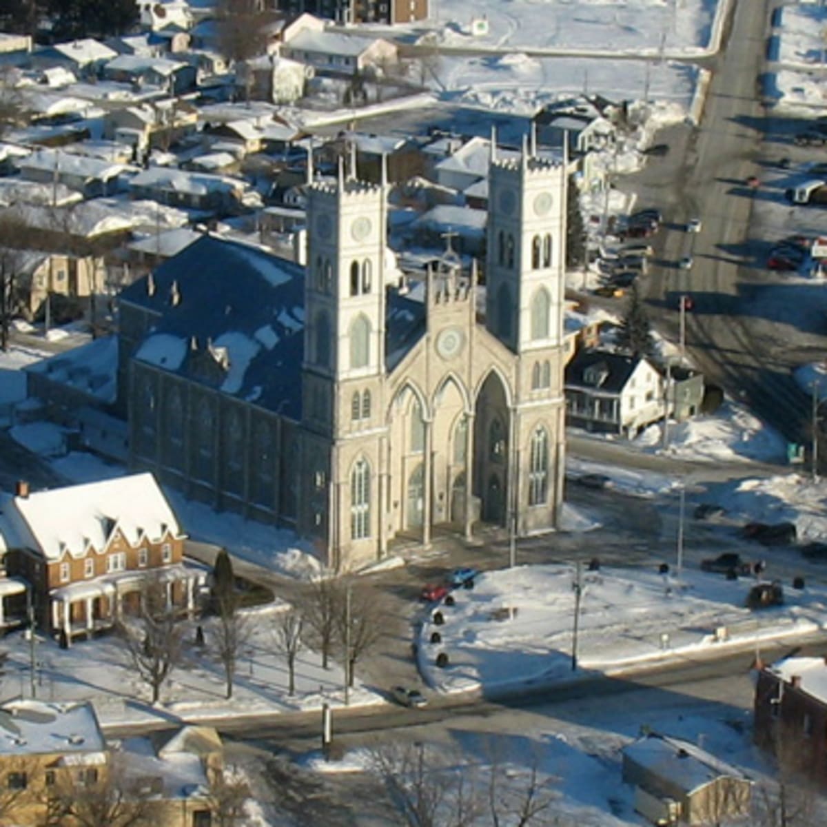 eglise_sainte_anne_de_la_perade_1_h