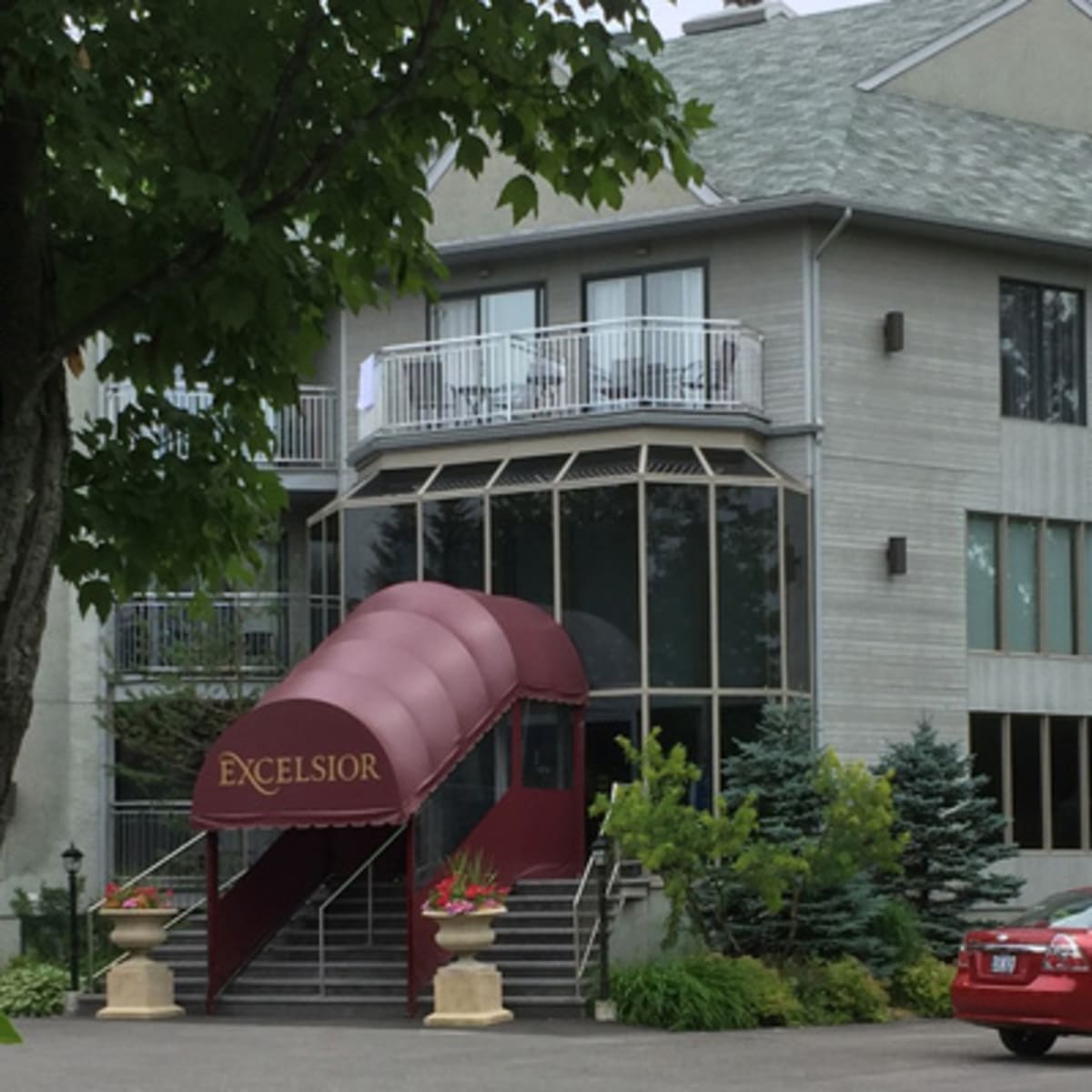 excelsior_hotel_spa_sainte_adele_1