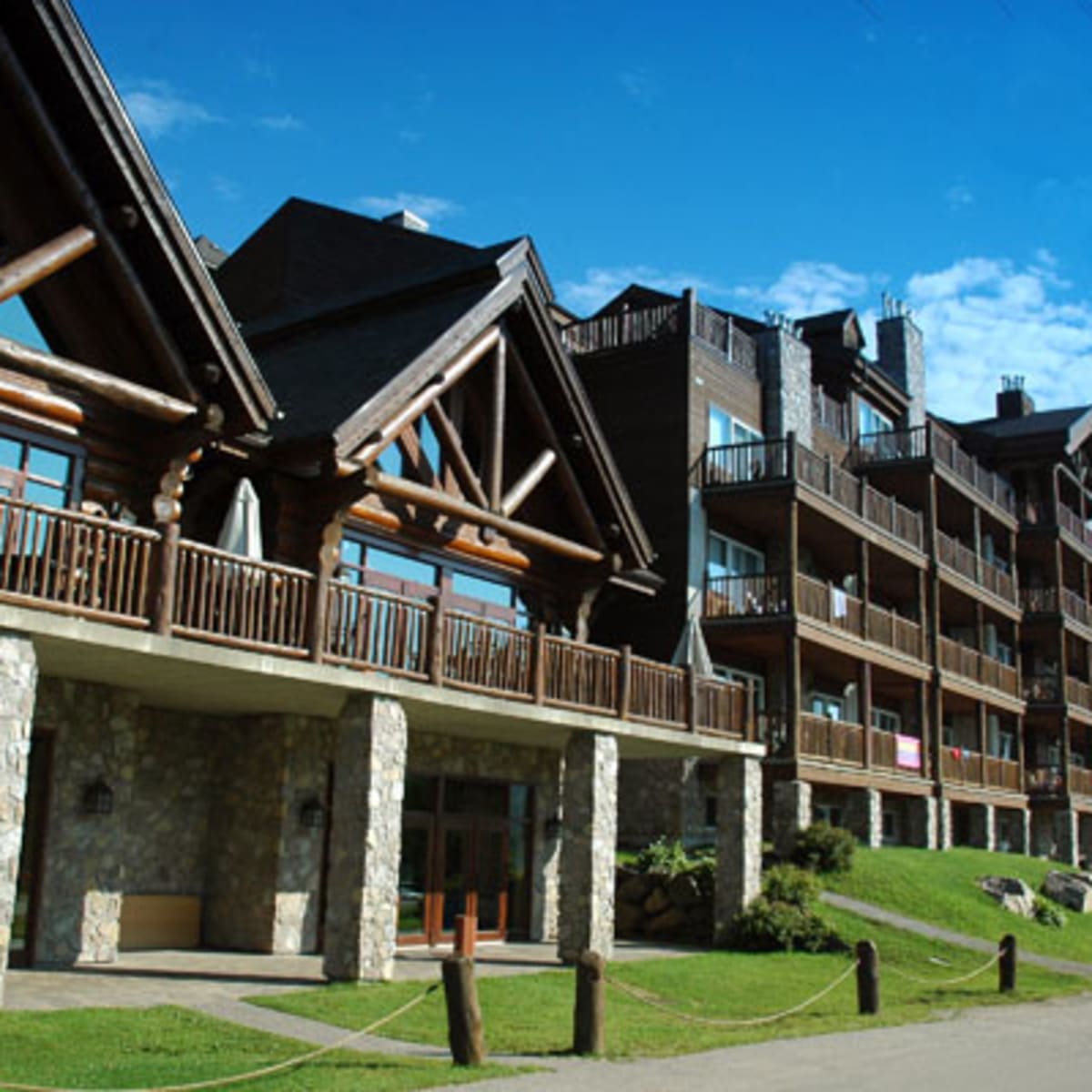 grand_lodge_mont_tremblant_le_1