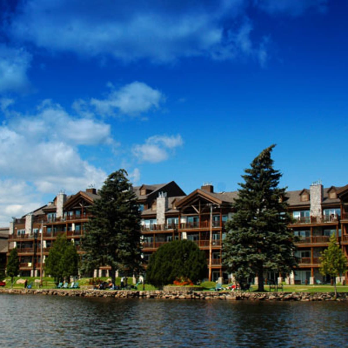 grand_lodge_mont_tremblant_le_2
