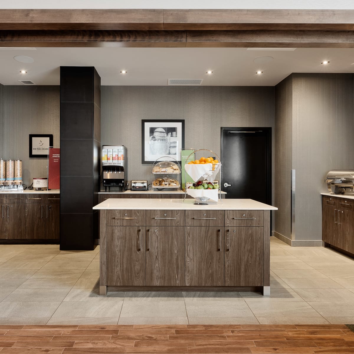 hampton_inn__suites_by_hilton_quebec_citysaint_romuald_4