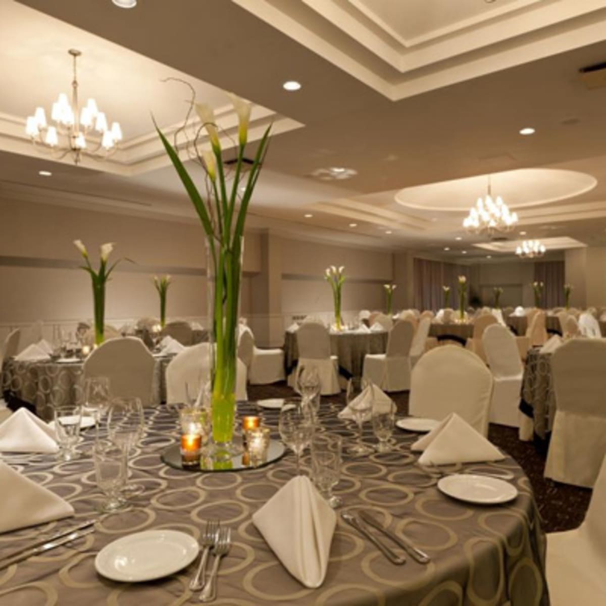 holiday_inn_laval_montreal_10