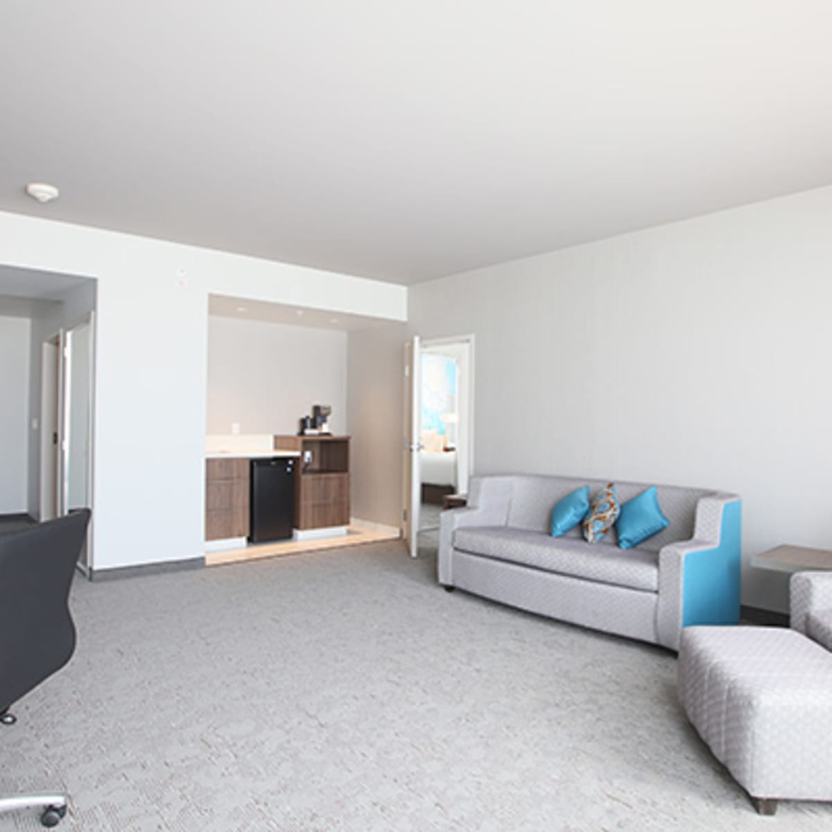 hotel_courtyard_par_marriott_montreal_brossard_5