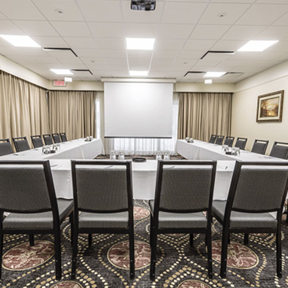 hotel_et_suites_le_dauphin_5