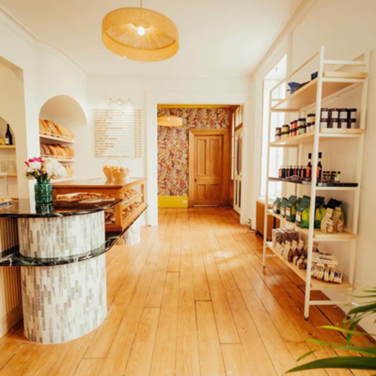 la_midinette_boulangerie_de_fantaisie_et_buvette_1_h