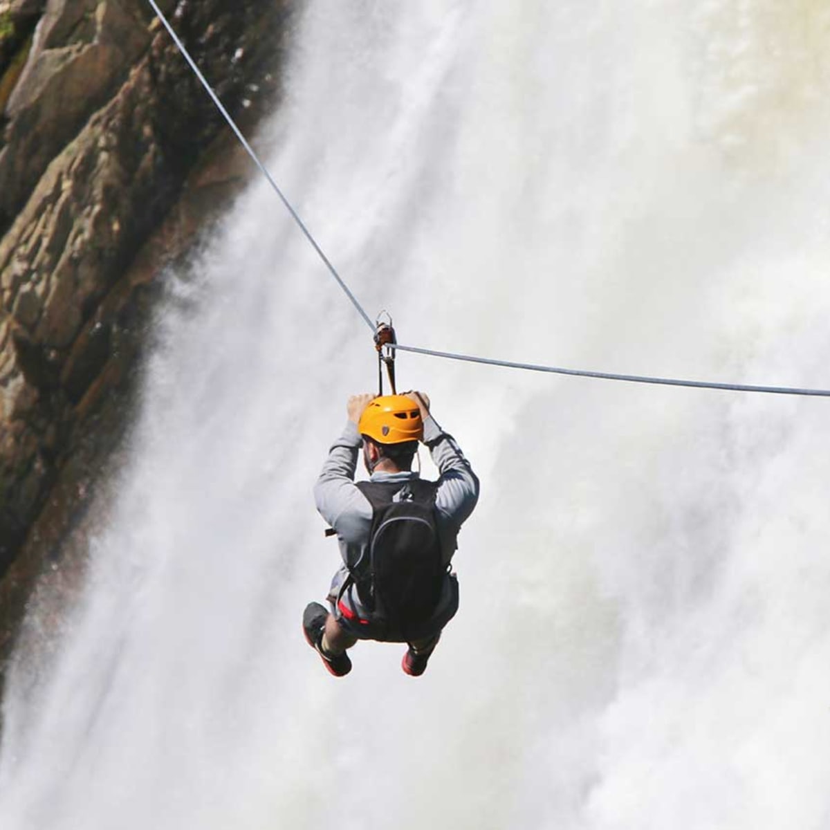 la_tyrolienne___parc_de_la_chute_montmorency_1